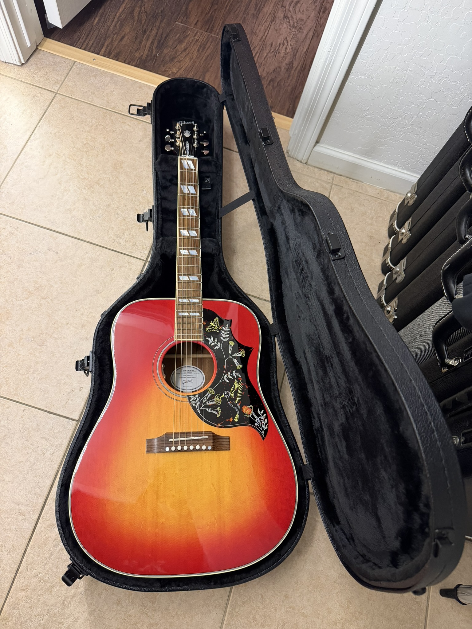 Gibson Hummingbird Standard Vintage Cherry Sunburst 2025 with OHSC